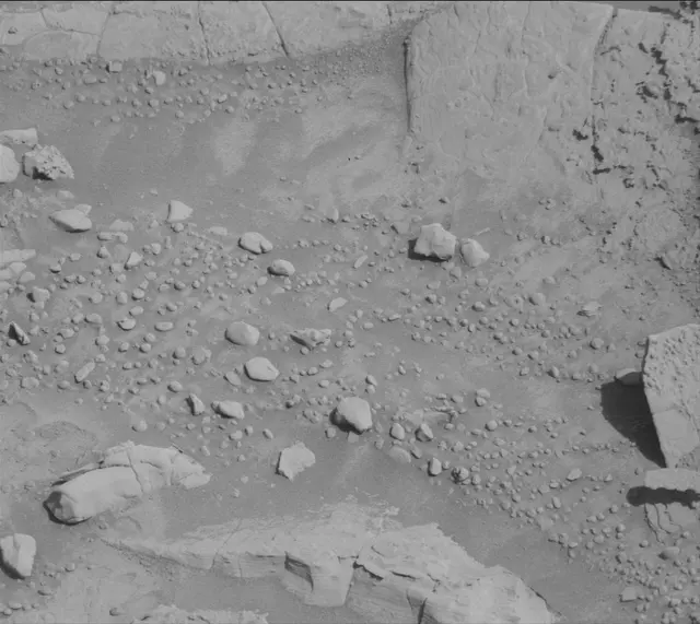 Sol 4449: Mast Camera (Mastcam)