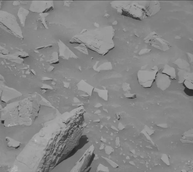 Sol 4449: Mast Camera (Mastcam)