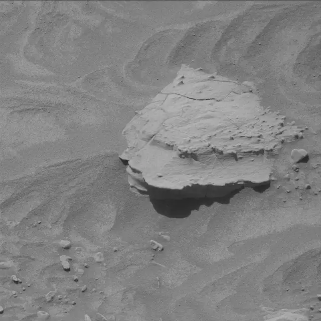 Sol 4449: Mast Camera (Mastcam)