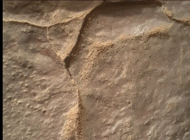 Sol 4455: Mars Hand Lens Imager (MAHLI)