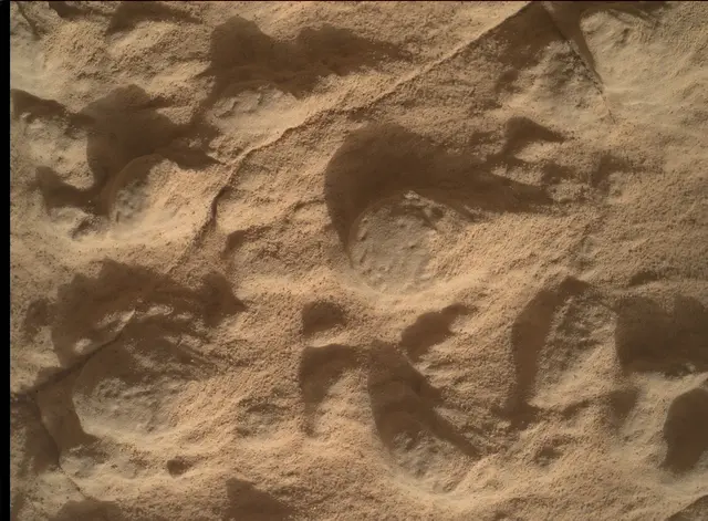 Sol 4455: Mars Hand Lens Imager (MAHLI)
