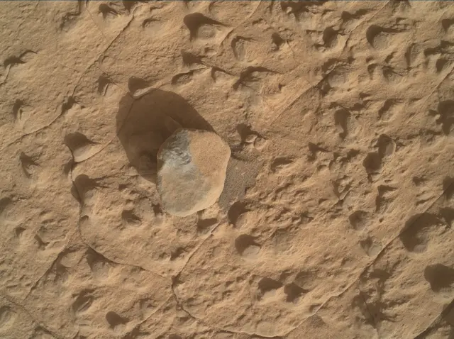 Sol 4455: Mars Hand Lens Imager (MAHLI)