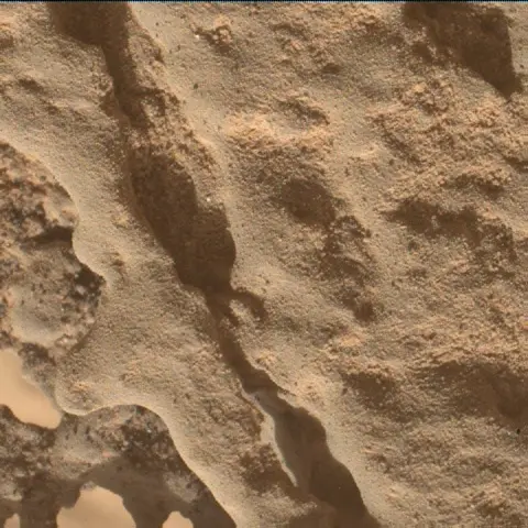 Sol 4461: Mars Hand Lens Imager (MAHLI)
