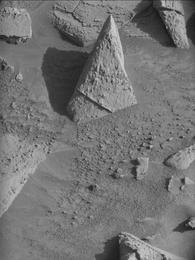 Sol 4464: Mast Camera (Mastcam)