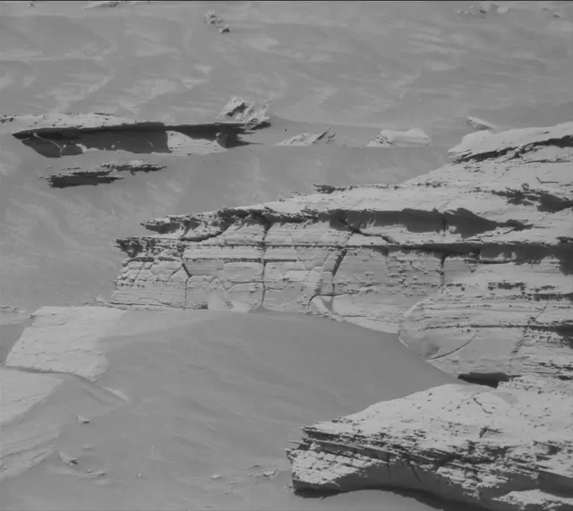 Sol 4464: Mast Camera (Mastcam)
