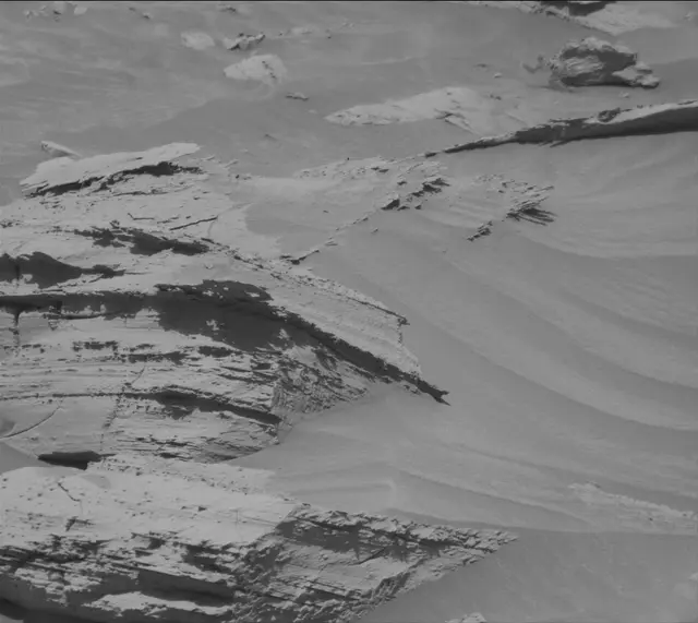 Sol 4464: Mast Camera (Mastcam)
