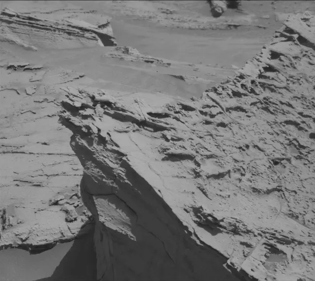Sol 4464: Mast Camera (Mastcam)