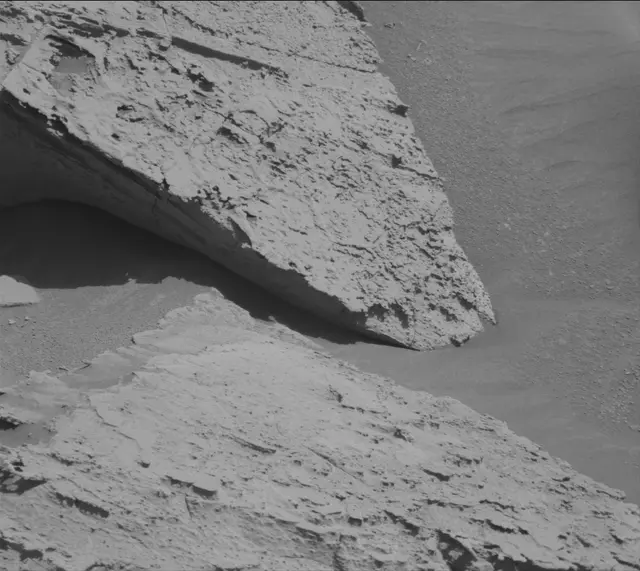 Sol 4464: Mast Camera (Mastcam)