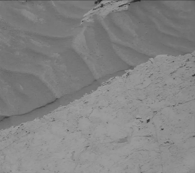 Sol 4464: Mast Camera (Mastcam)
