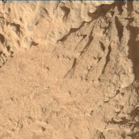 Sol 4464: Mars Hand Lens Imager (MAHLI)