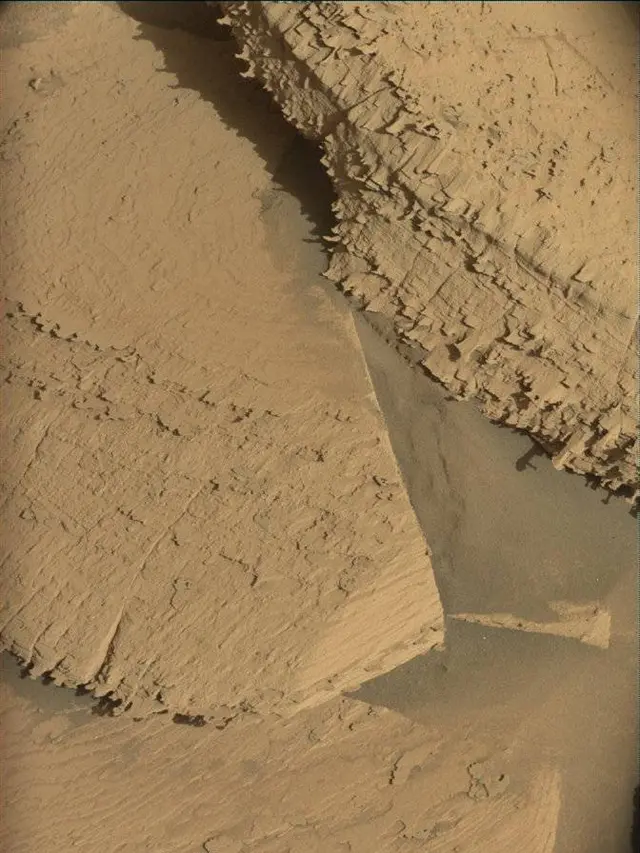 Sol 4466: Mast Camera (Mastcam)