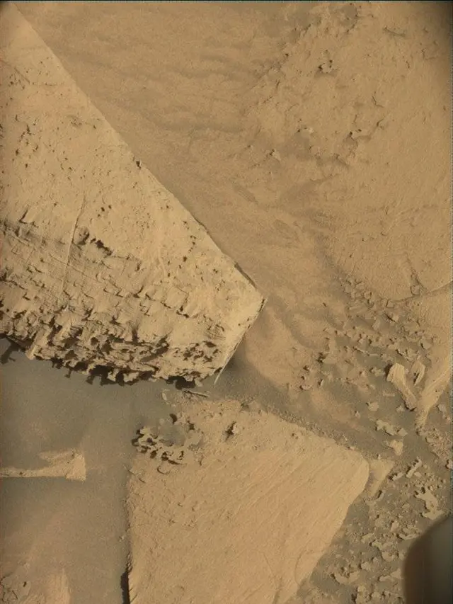 Sol 4466: Mast Camera (Mastcam)