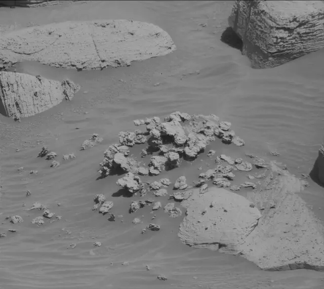 Sol 4473: Mast Camera (Mastcam)