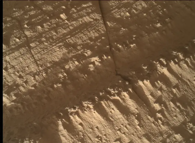 Sol 4477: Mars Hand Lens Imager (MAHLI)