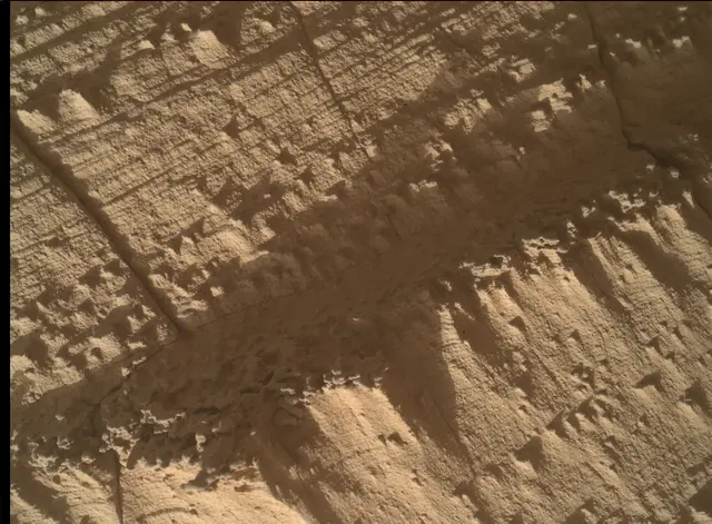 Sol 4477: Mars Hand Lens Imager (MAHLI)