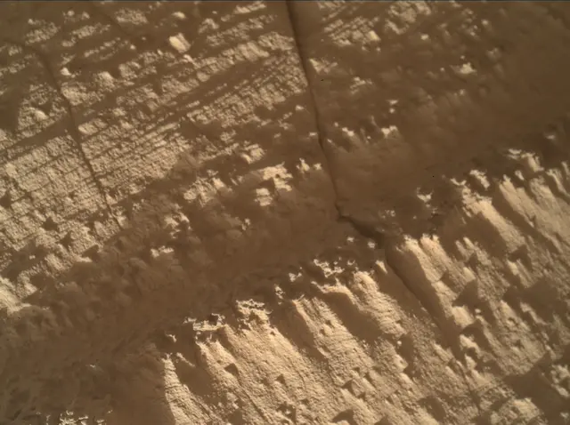 Sol 4477: Mars Hand Lens Imager (MAHLI)
