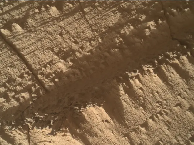 Sol 4477: Mars Hand Lens Imager (MAHLI)