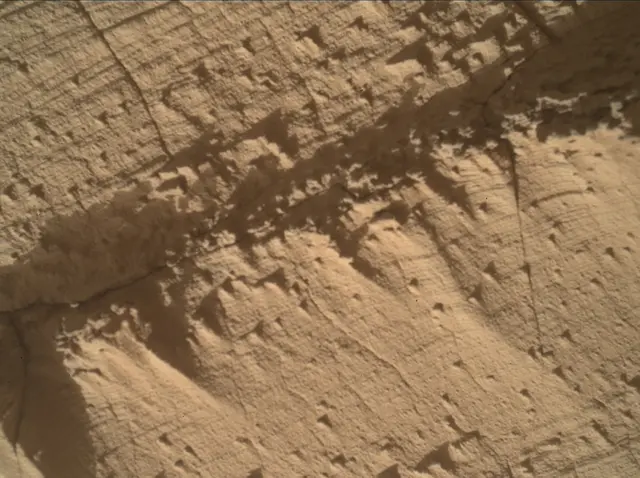 Sol 4477: Mars Hand Lens Imager (MAHLI)