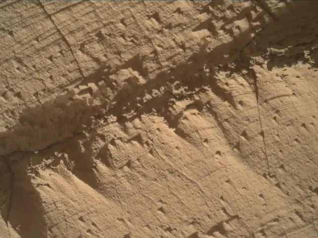 Sol 4477: Mars Hand Lens Imager (MAHLI)