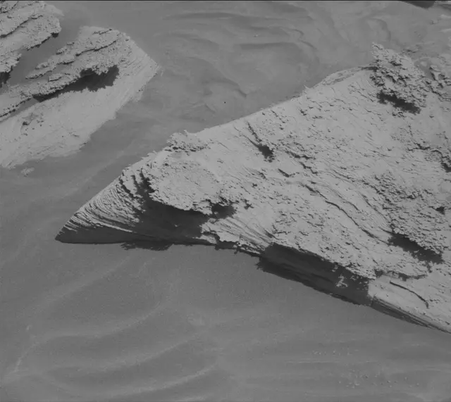 Sol 4479: Mast Camera (Mastcam)