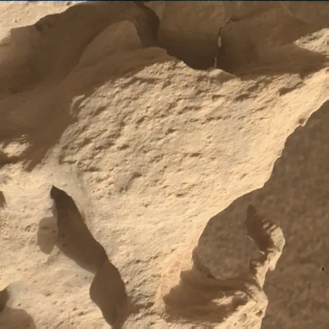 Sol 4479: Mars Hand Lens Imager (MAHLI)