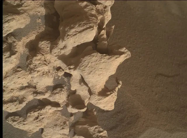 Sol 4479: Mars Hand Lens Imager (MAHLI)