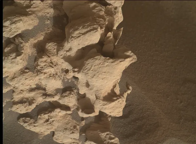 Sol 4479: Mars Hand Lens Imager (MAHLI)