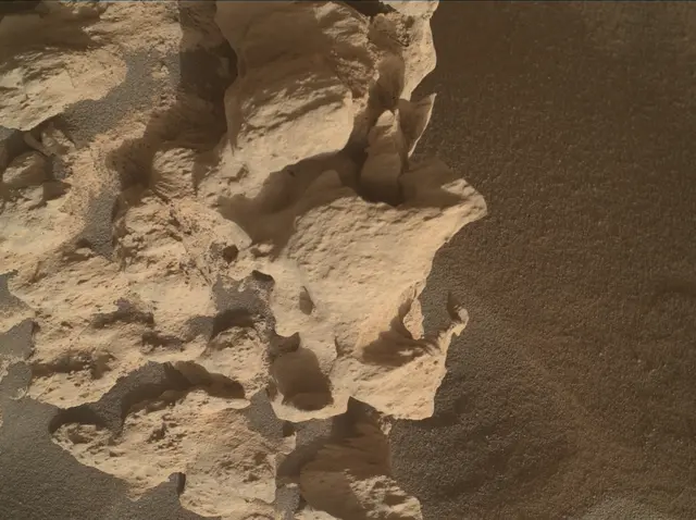 Sol 4479: Mars Hand Lens Imager (MAHLI)
