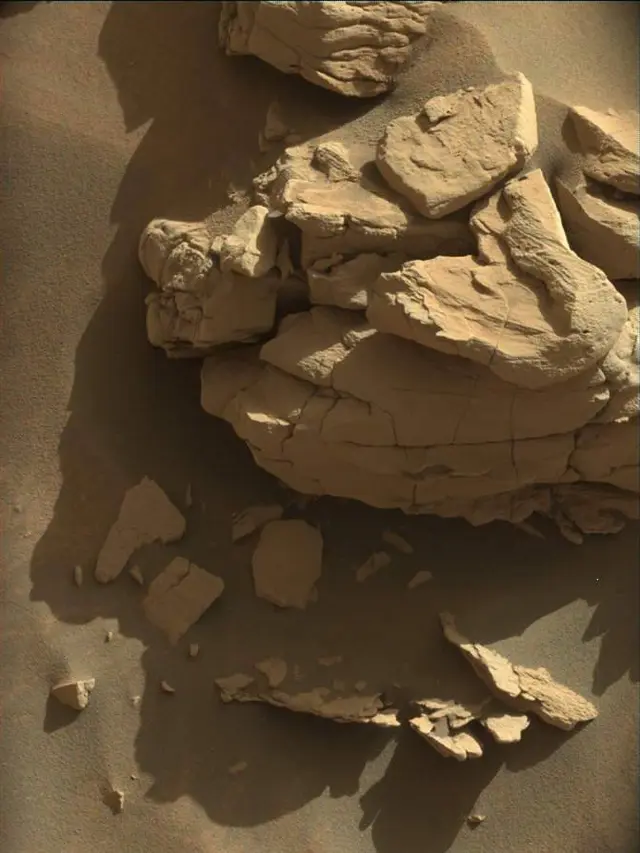 Sol 4480: Mast Camera (Mastcam)