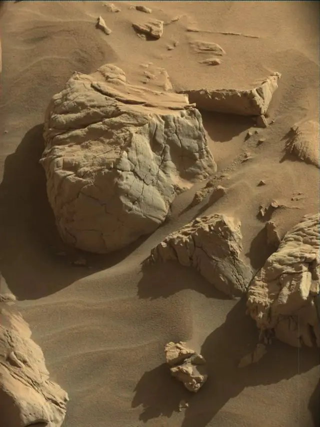 Sol 4480: Mast Camera (Mastcam)