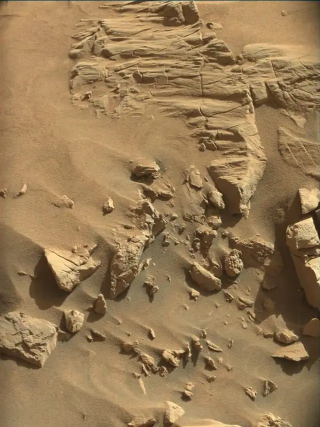Sol 4480: Mast Camera (Mastcam)