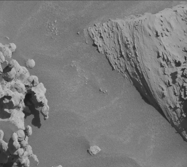 Sol 4480: Mast Camera (Mastcam)