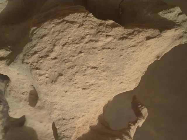 Sol 4480: Mars Hand Lens Imager (MAHLI)