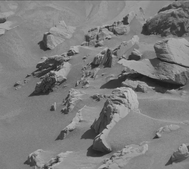 Sol 4481: Mast Camera (Mastcam)