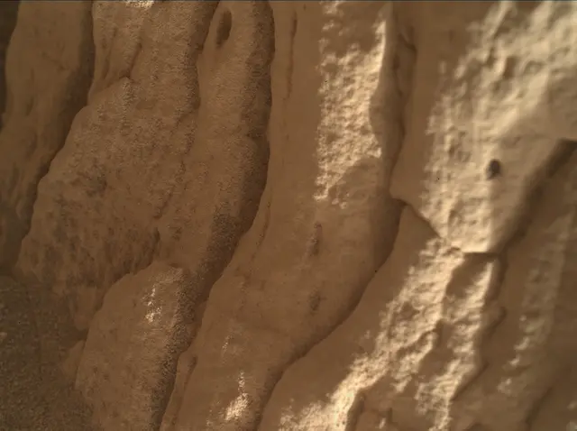 Sol 4481: Mars Hand Lens Imager (MAHLI)