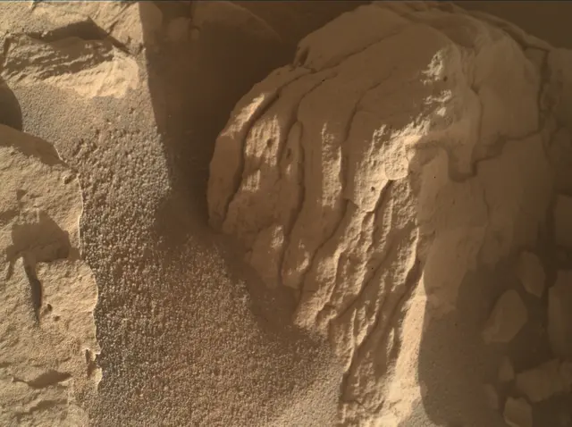 Sol 4481: Mars Hand Lens Imager (MAHLI)
