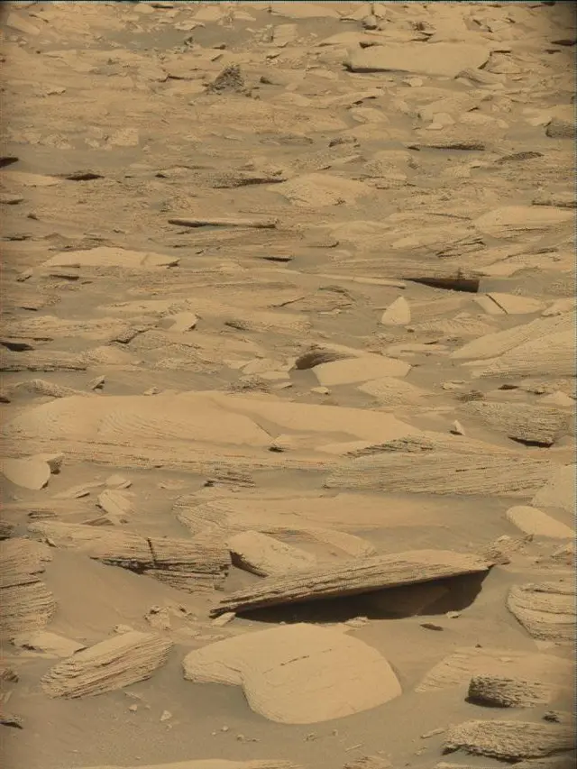 Sol 4483: Mast Camera (Mastcam)
