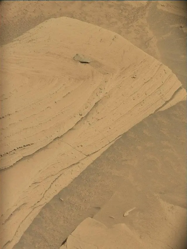Sol 4483: Mast Camera (Mastcam)