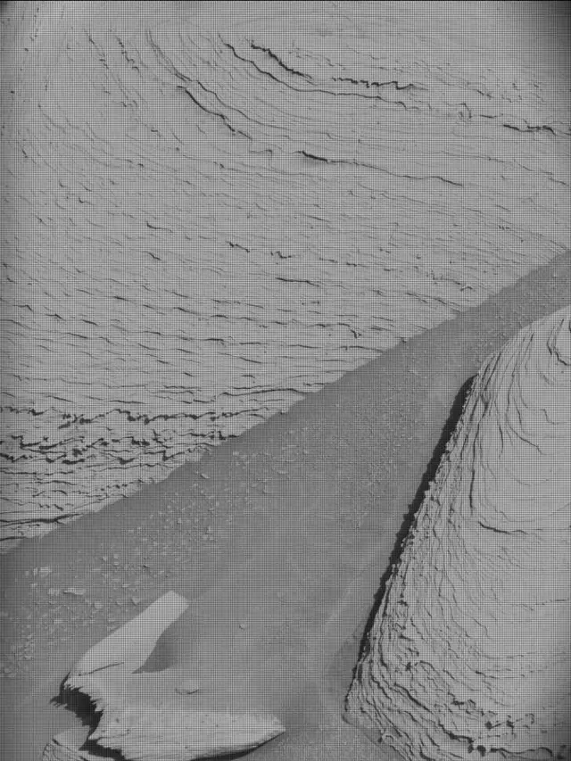 Sol 4483: Mast Camera (Mastcam)