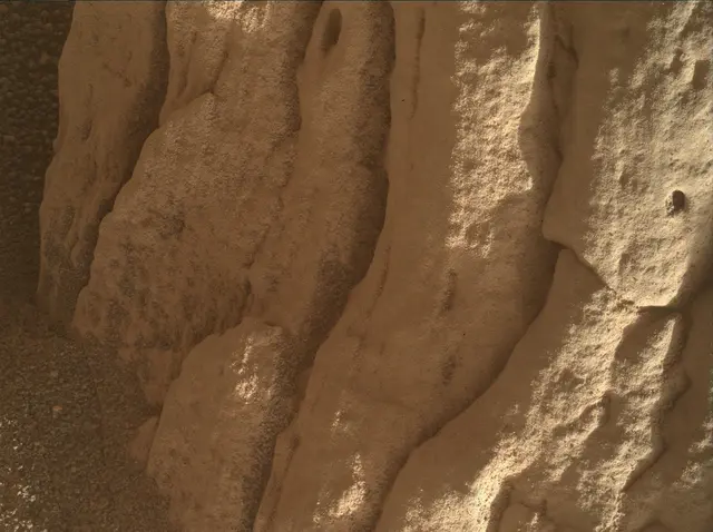 Sol 4483: Mars Hand Lens Imager (MAHLI)