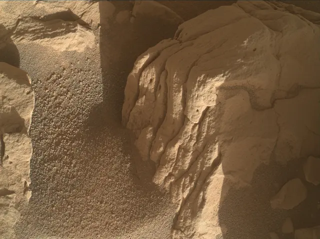 Sol 4483: Mars Hand Lens Imager (MAHLI)