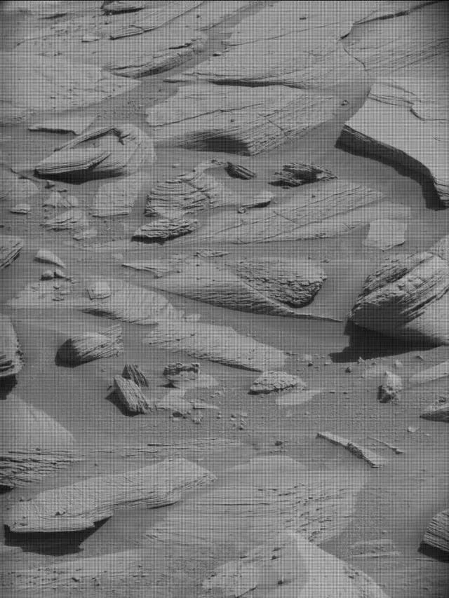 Sol 4484: Mast Camera (Mastcam)