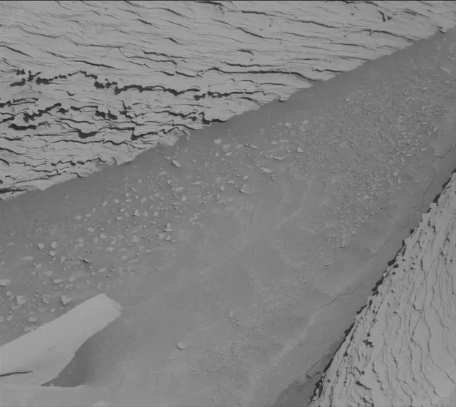 Sol 4484: Mast Camera (Mastcam)
