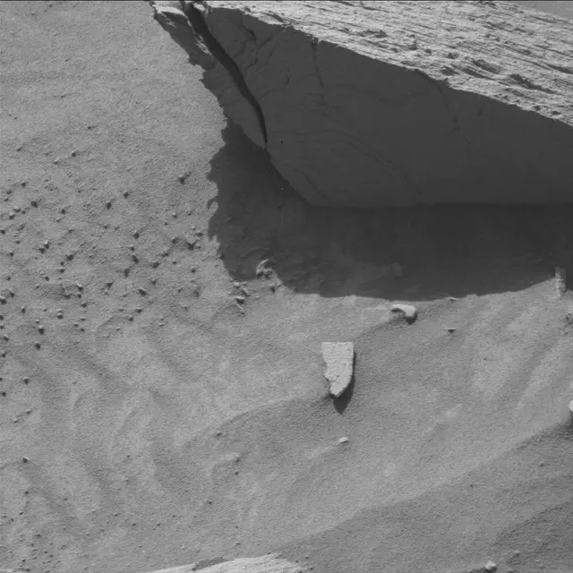 Sol 4484: Mast Camera (Mastcam)