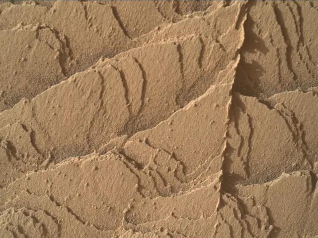 Sol 4486: Mars Hand Lens Imager (MAHLI)