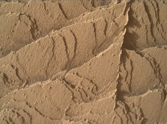 Sol 4486: Mars Hand Lens Imager (MAHLI)