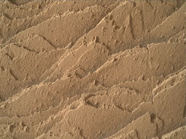 Sol 4487: Mars Hand Lens Imager (MAHLI)