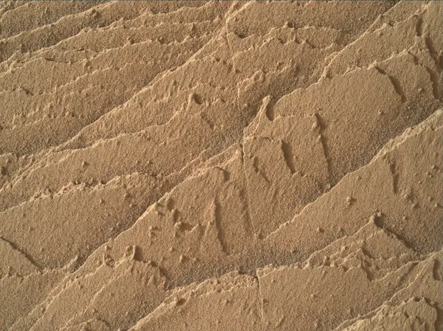 Sol 4487: Mars Hand Lens Imager (MAHLI)