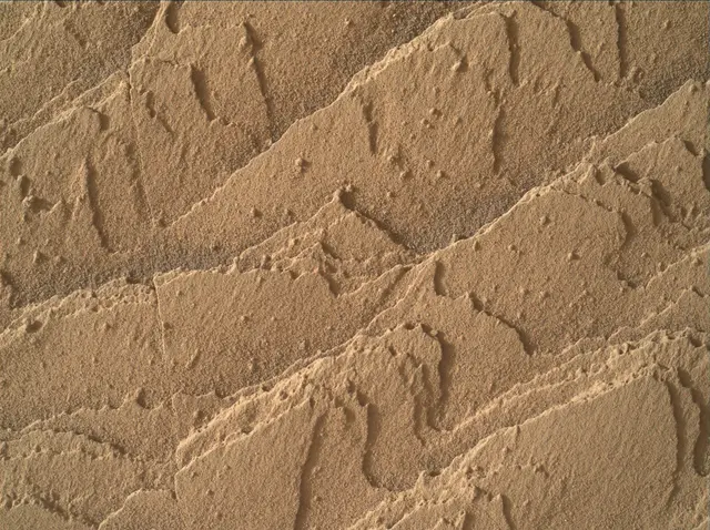 Sol 4487: Mars Hand Lens Imager (MAHLI)