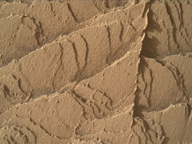 Sol 4487: Mars Hand Lens Imager (MAHLI)